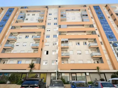 Rent, apartment, 43m², City Kej, Podgorica - image 2