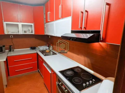 Prodaja, trosoban stan, 75m², Stari Aerodrom, Podgorica - image 3