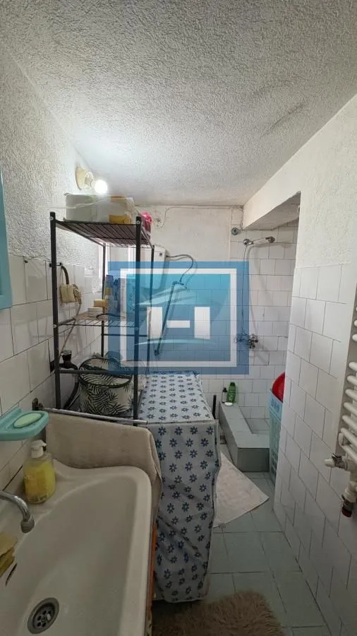 Prodaja, dvosoban stan, 64m², Vašarište, Jagodina