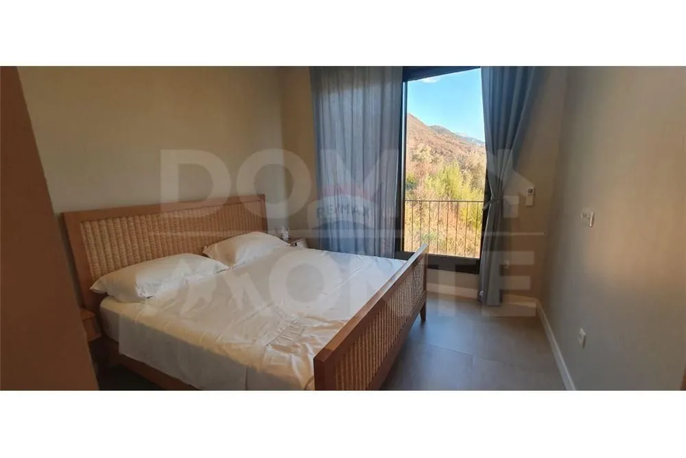 Rent, three bedroom apartment, 130m², Gornja Lastva, Tivat