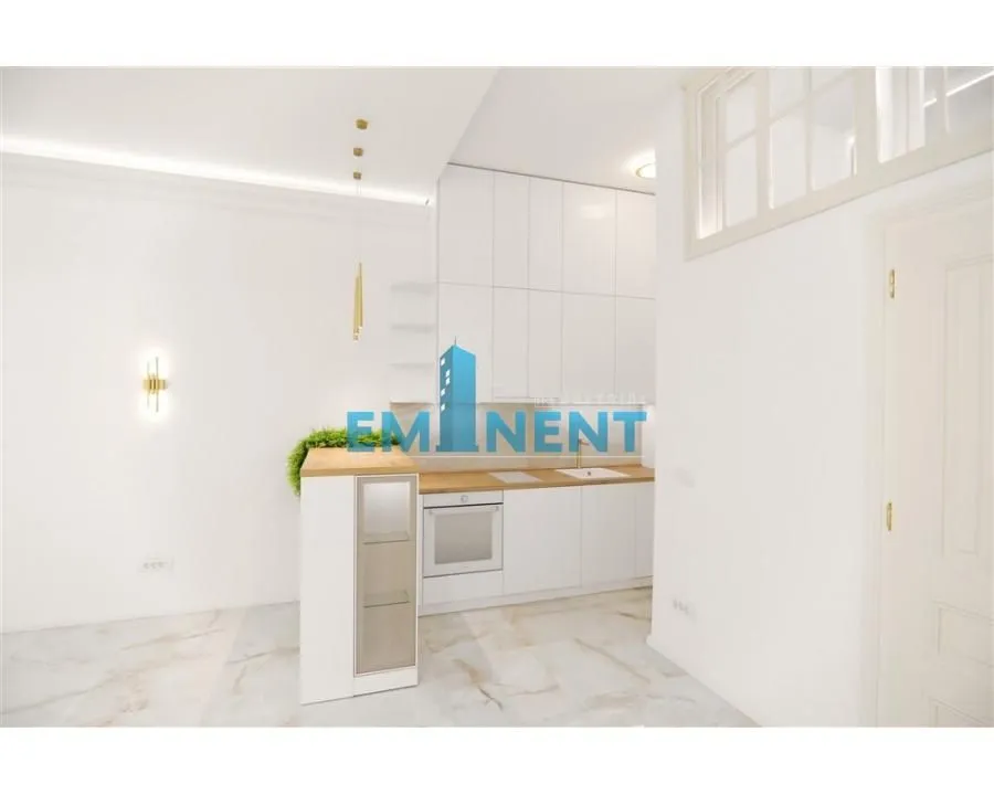 Rent, three bedroom apartment, 106m², Stari Grad, Beograd