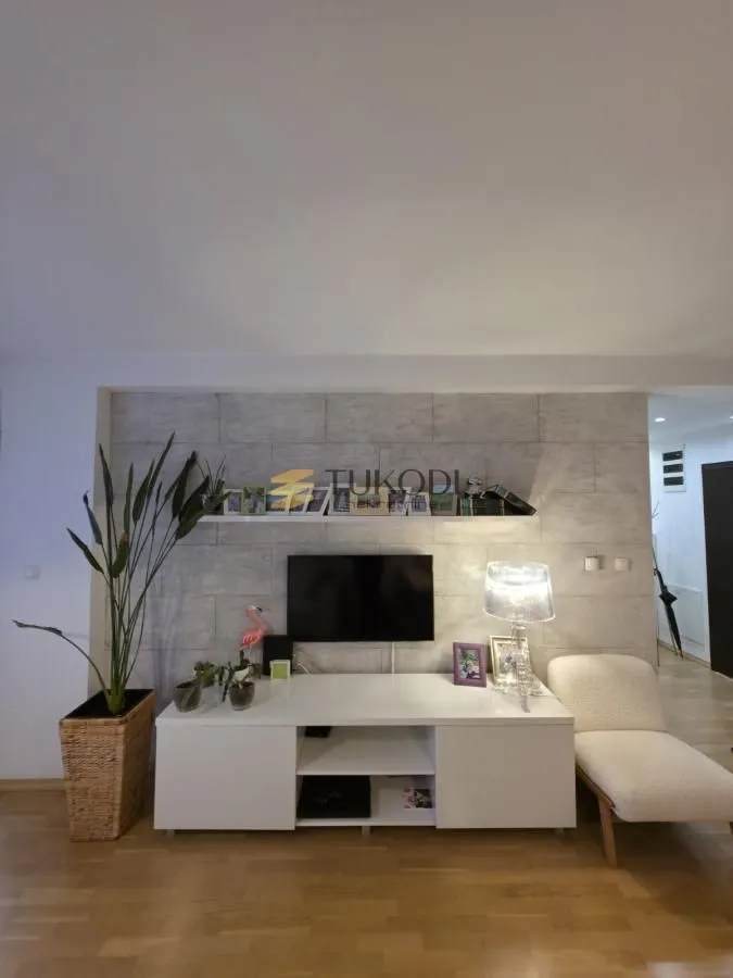 Prodaja, trosoban stan, 57m², Podbara, Novi Sad Sve Podlokacije