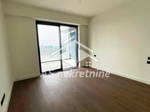 Izdavanje, četvorosoban stan, 148m², Savski Venac, Beograd - image 6