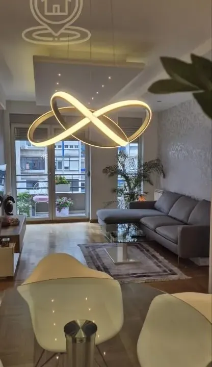 Izdavanje, dvosoban stan, 55m², Vračar Sve Podlokacije, Beograd