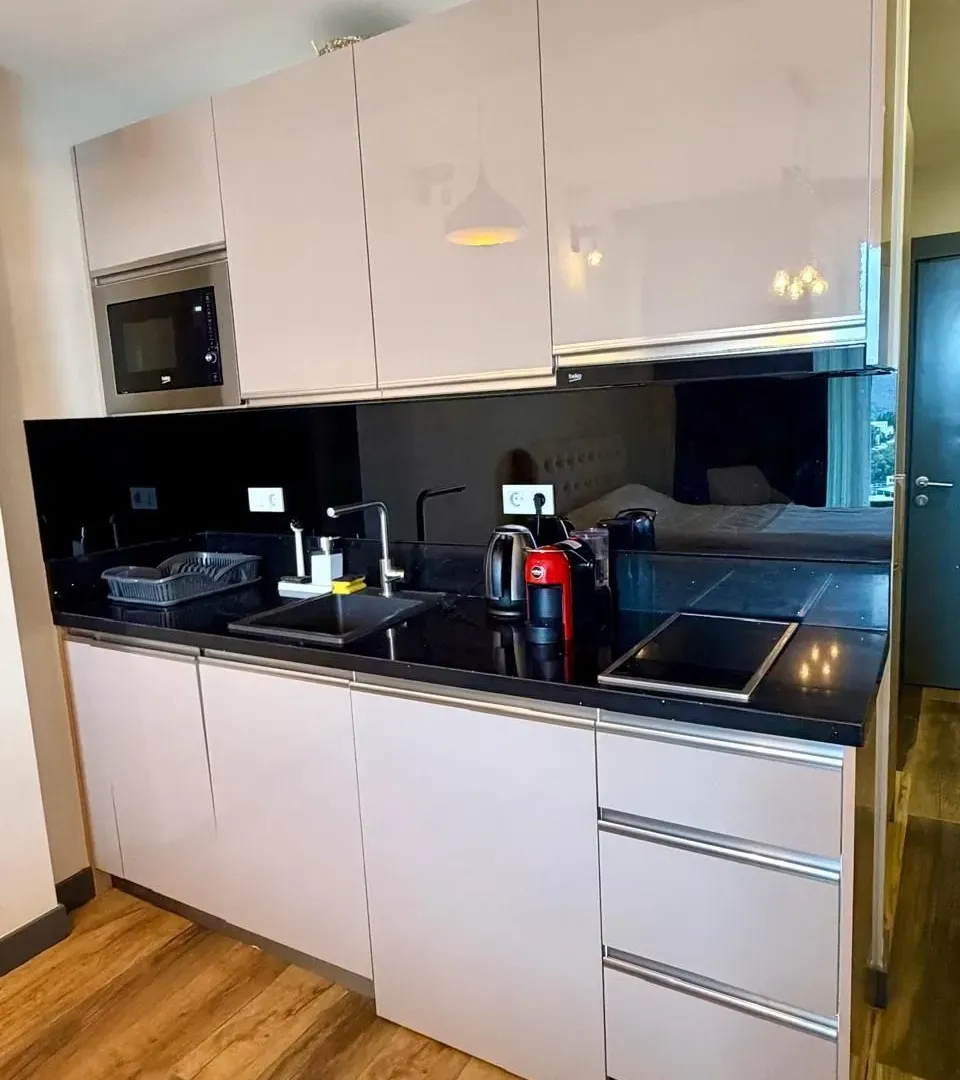 Stan-na-dan, garsonjera, 28m², Boreti, Budva