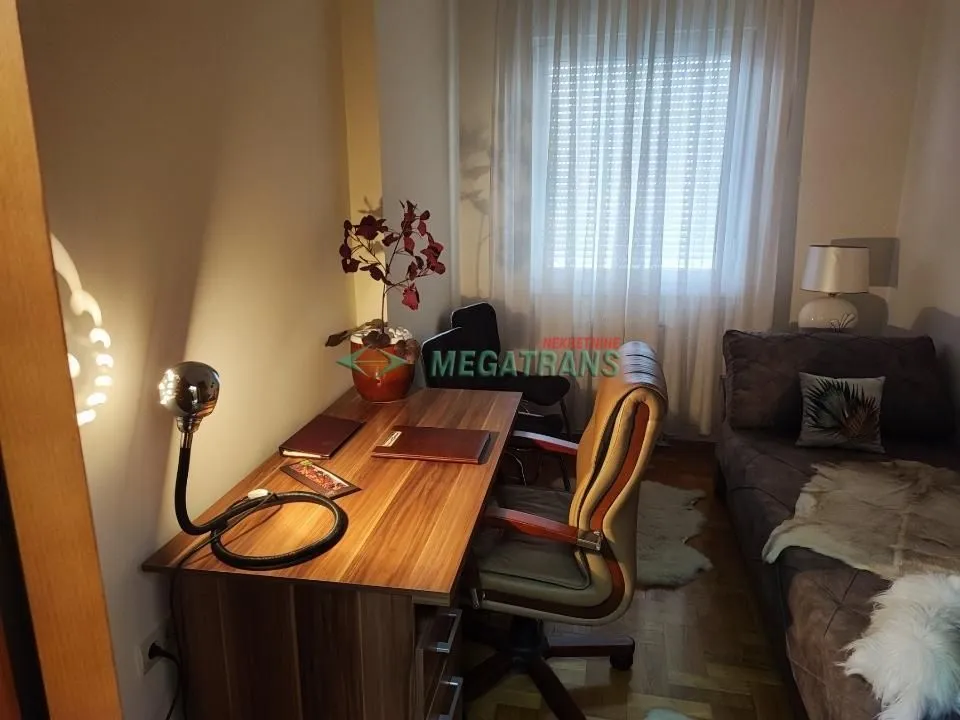 Izdavanje, trosoban stan, 75m², Grbavica, Novi Sad Sve Podlokacije