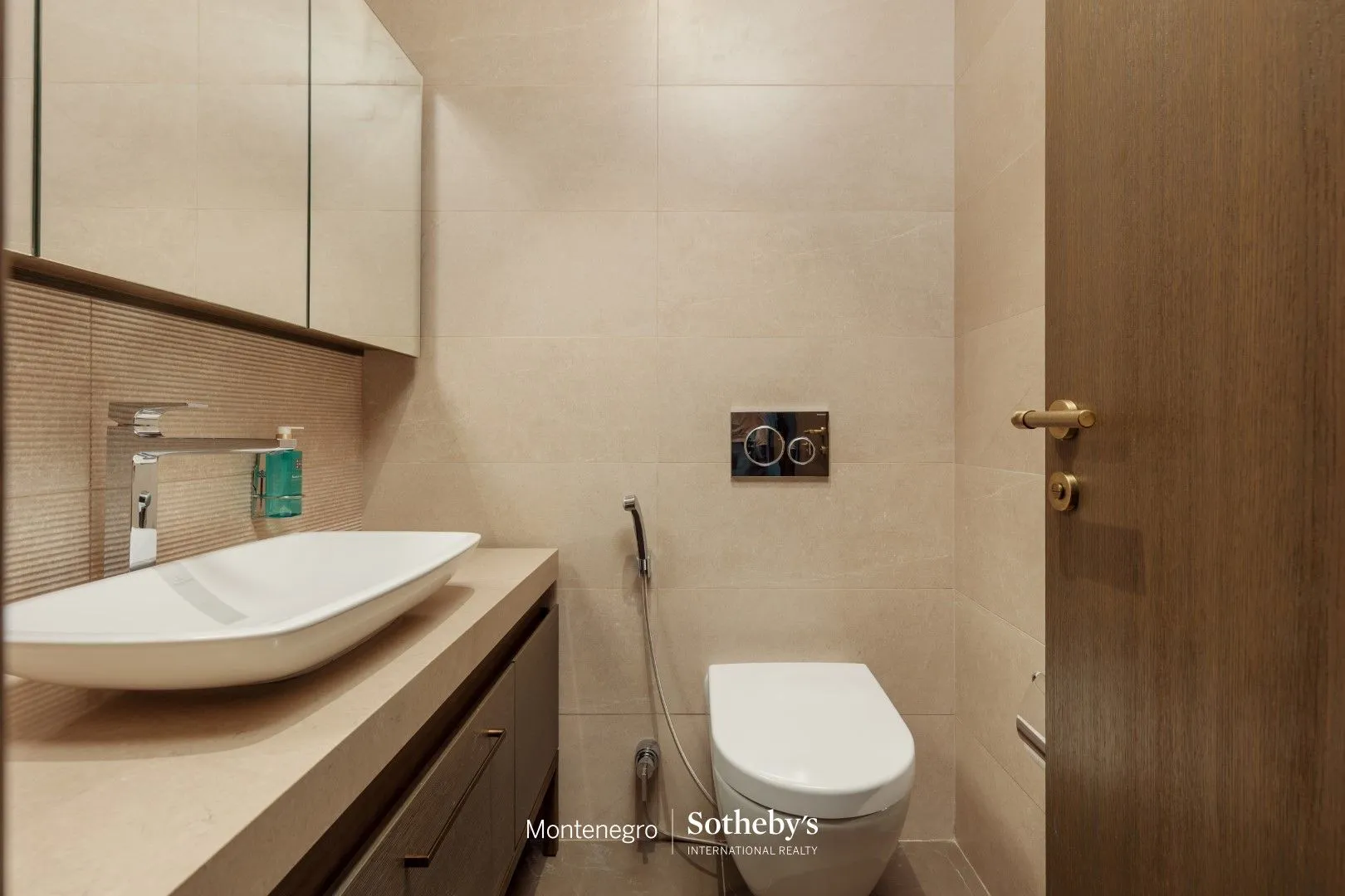 Prodaja, jednosoban stan, 82m², Portonovi, Herceg Novi