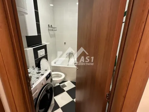 Izdavanje, trosoban stan, 58m², Sajam, Novi Sad Sve Podlokacije - image 9