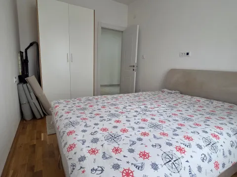 Prodaja, dvosoban stan, 70m², City Kvart, Podgorica - image 3