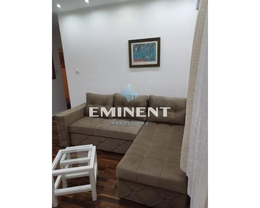 Rent, two bedroom apartment, 41m², Čubura, Beograd