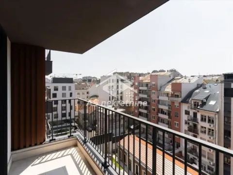 Izdavanje, trosoban stan, 104m², Vračar Sve Podlokacije, Beograd - image 10