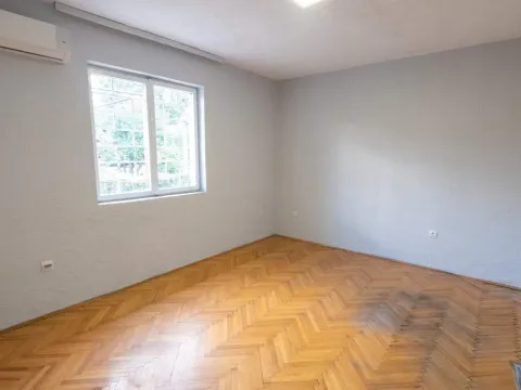 Rent, office space, 62m², Podgorica, Crna Gora