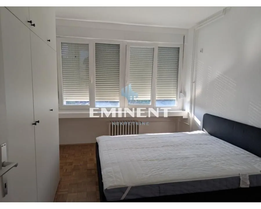 Izdavanje, trosoban stan, 71m², Novi Beograd Blok 23, Novi Beograd Sve Podlokacije