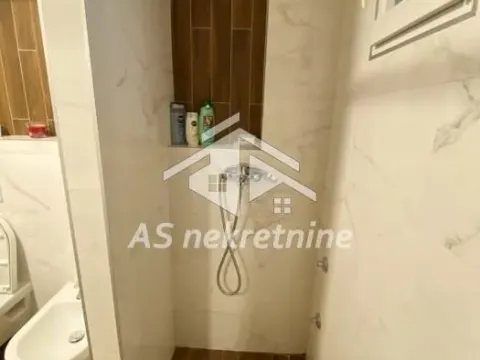 Izdavanje, četvorosoban stan, 83m², Voždovac Sve Podlokacije, Beograd - image 27