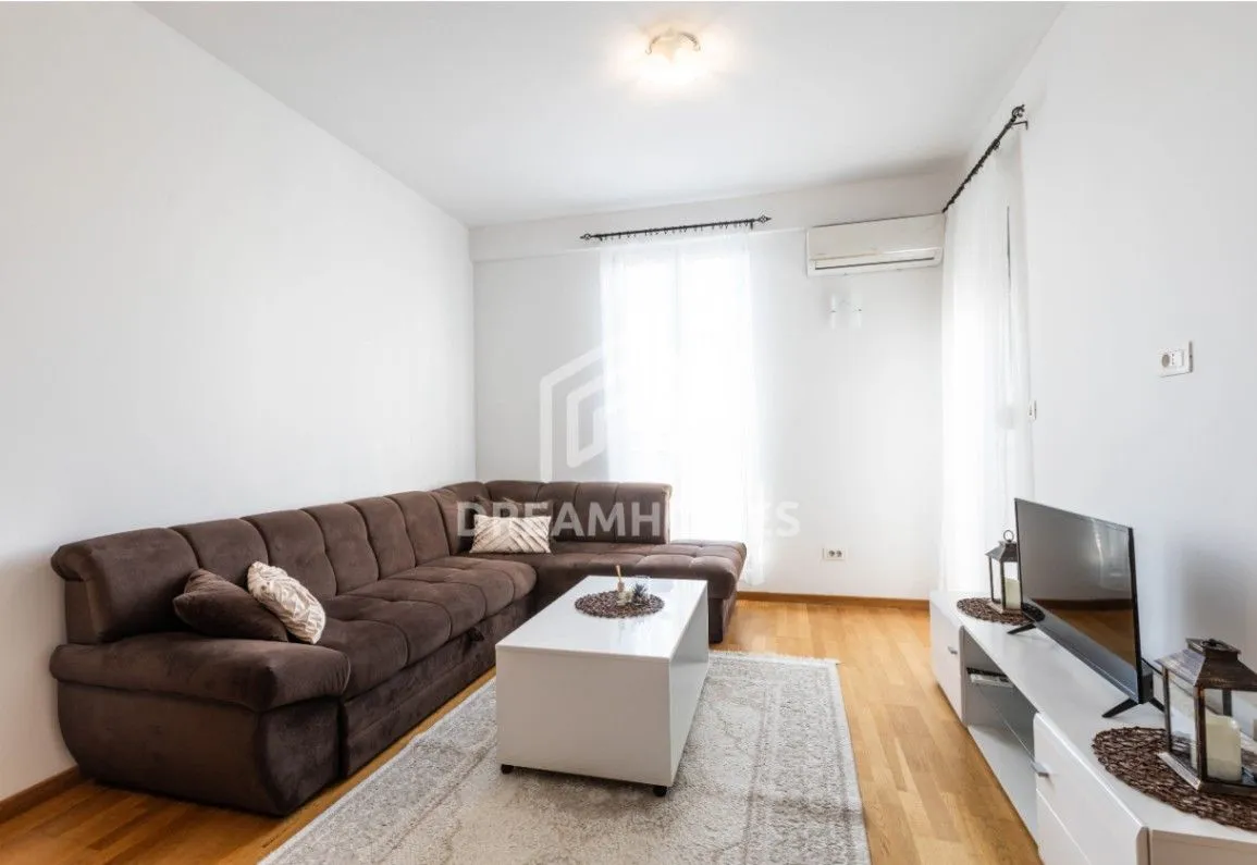 Izdavanje, jednosoban stan, 50m², Stari Aerodrom, Podgorica