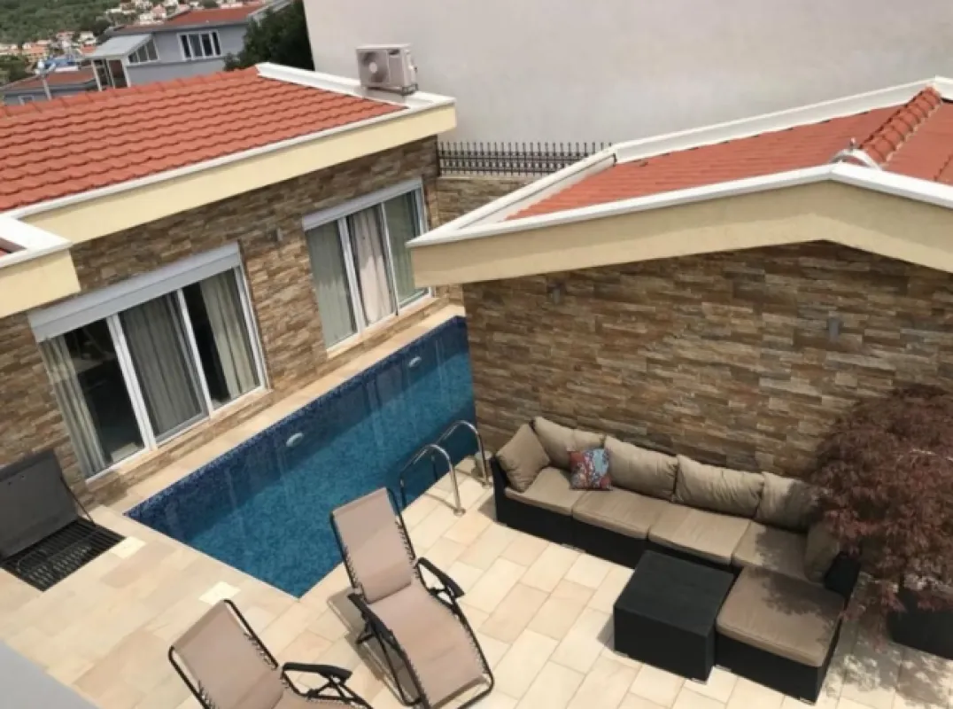 Prodaja, kuća, 300m², Dobra Voda, Budva