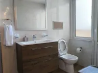 Izdavanje, dvosoban stan, 75m², Centar, Tivat - image 9