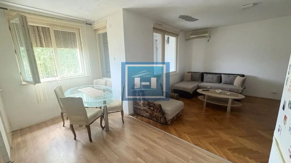 Prodaja, jednosoban stan, 50m², Centar, Jagodina