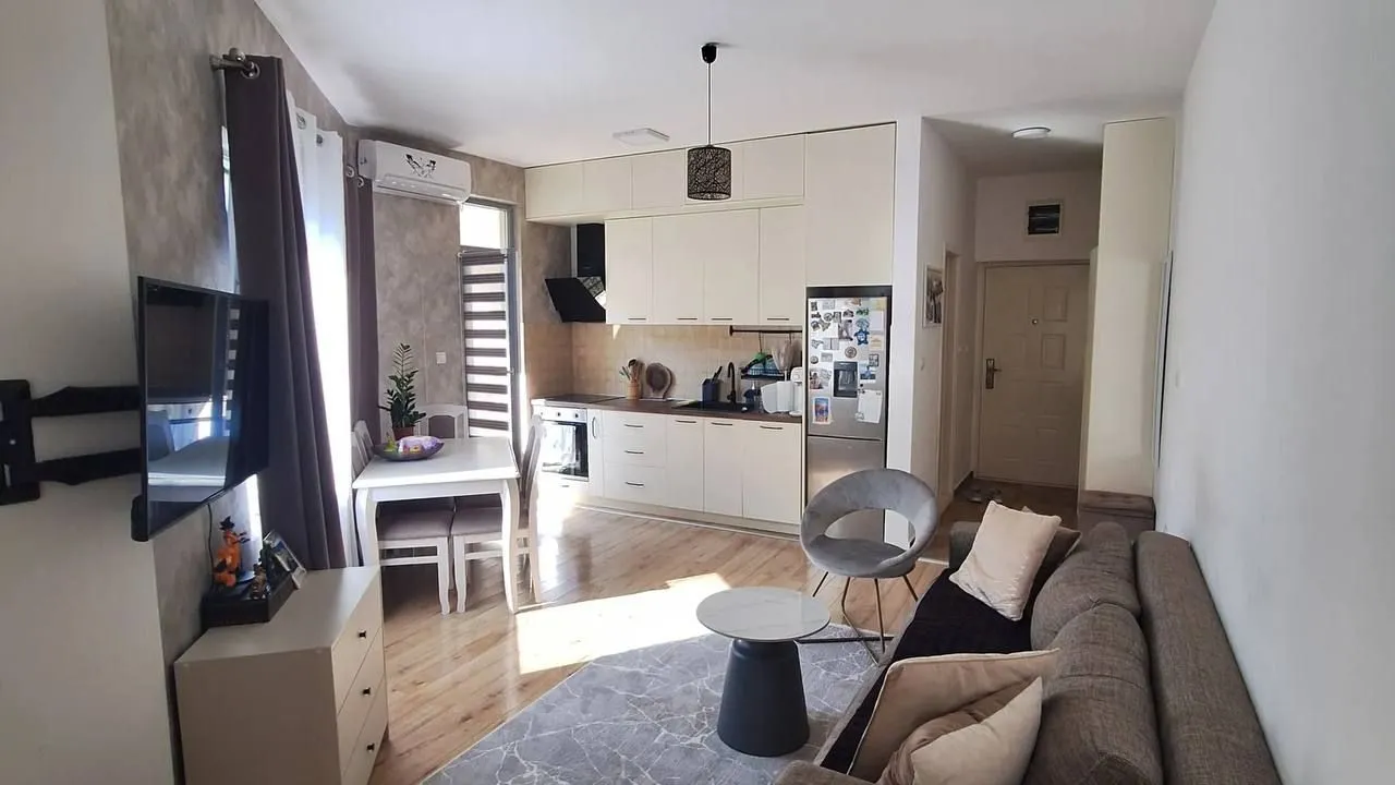 Prodaja, dvosoban stan, 58m², Bečići, Budva
