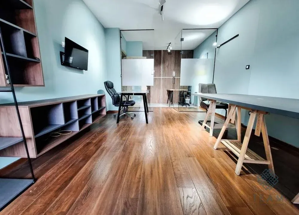 Izdavanje, poslovni prostor, 50m², Master Kvart, Podgorica