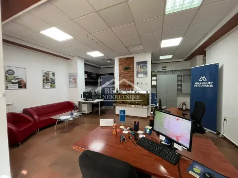Rent, office space, 53m², Centar, Smederevo - image 12