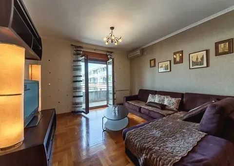 Rent, one bedroom apartment, 52m², Preko Morače, Podgorica - image 1