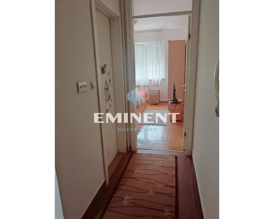 Izdavanje, dvosoban stan, 67m², Novi Beograd Blok 22, Novi Beograd Sve Podlokacije