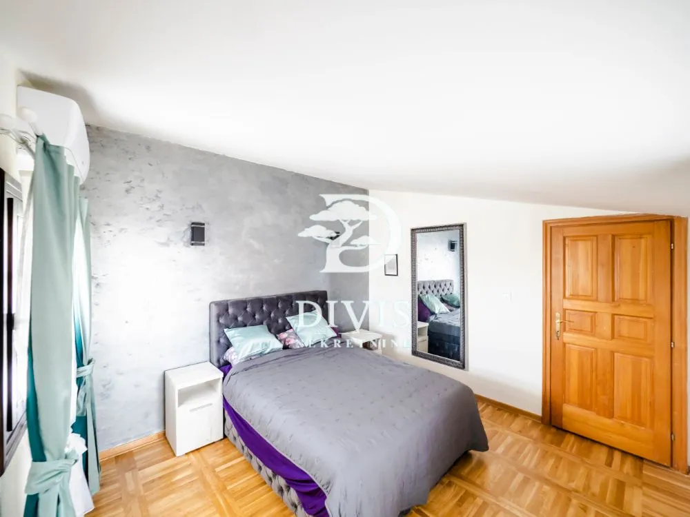 Sale, three bedroom apartment, 93m², Vračar Hram, Vračar Sve Podlokacije