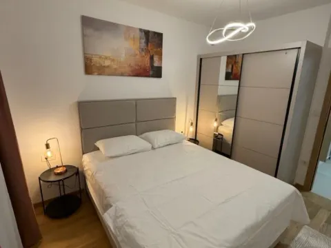 Izdavanje, dvosoban stan, 75m², Podgorica, Crna Gora - image 4