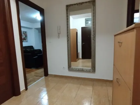 Rent, two bedroom apartment, 80m², City Kvart, Podgorica - image 5