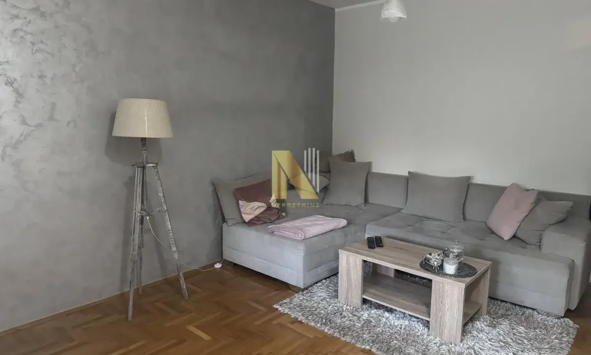 Prodaja, jednosoban stan, 36m², Rotkvarija, Novi Sad Sve Podlokacije