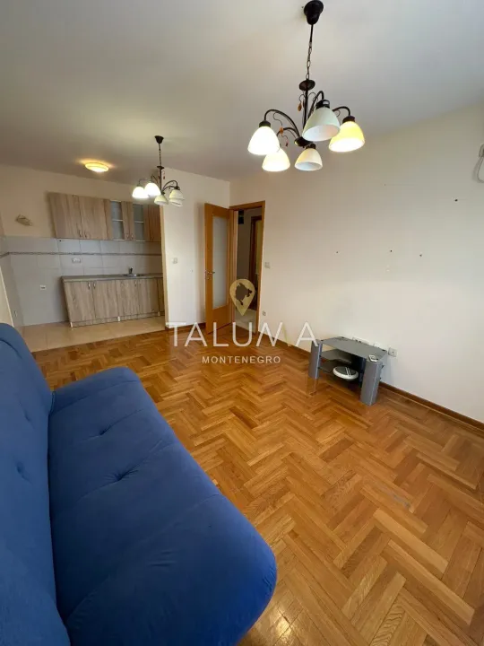 Prodaja, jednosoban stan, 45m², Stari Aerodrom, Podgorica