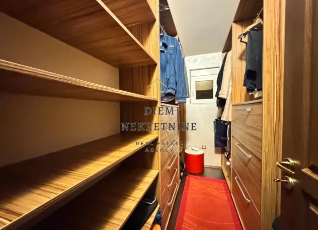 Rent, house, 175m², Podgorica, Crna Gora