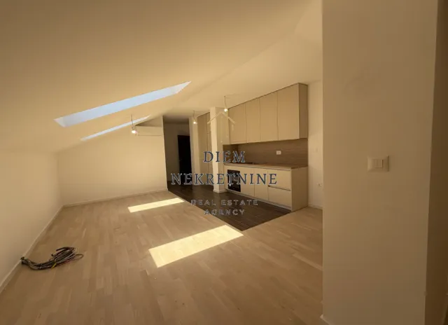 Sale, studio apartment, 45m², Tološi, Podgorica