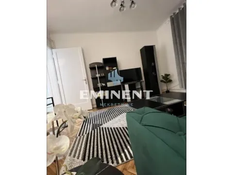 Izdavanje, dvosoban stan, 50m², Kalenić Pijaca, Vračar Sve Podlokacije - image 3