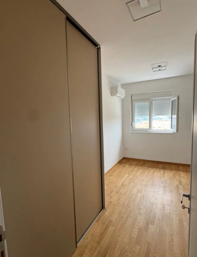 Stan-na-dan, dvosoban stan, 65m², Stari Aerodrom, Podgorica