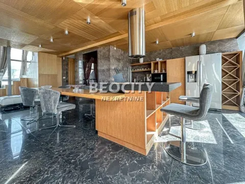 Izdavanje, dvosoban stan, 210m², Kalenić Pijaca, Vračar Sve Podlokacije - image 9