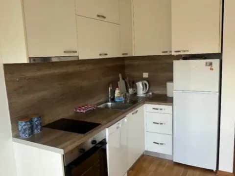 Izdavanje, jednosoban stan, 50m², Kalimanj, Tivat - image 9