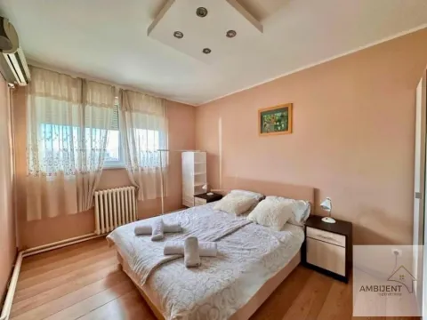 Izdavanje, trosoban stan, 65m², Savski Venac, Beograd - image 7
