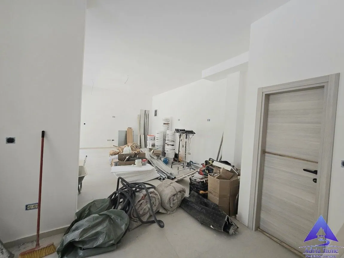 Sale, office space, 41m², Babilonija, Budva