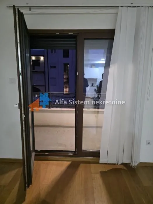 Rent, three bedroom apartment, 70m², Čubura, Beograd