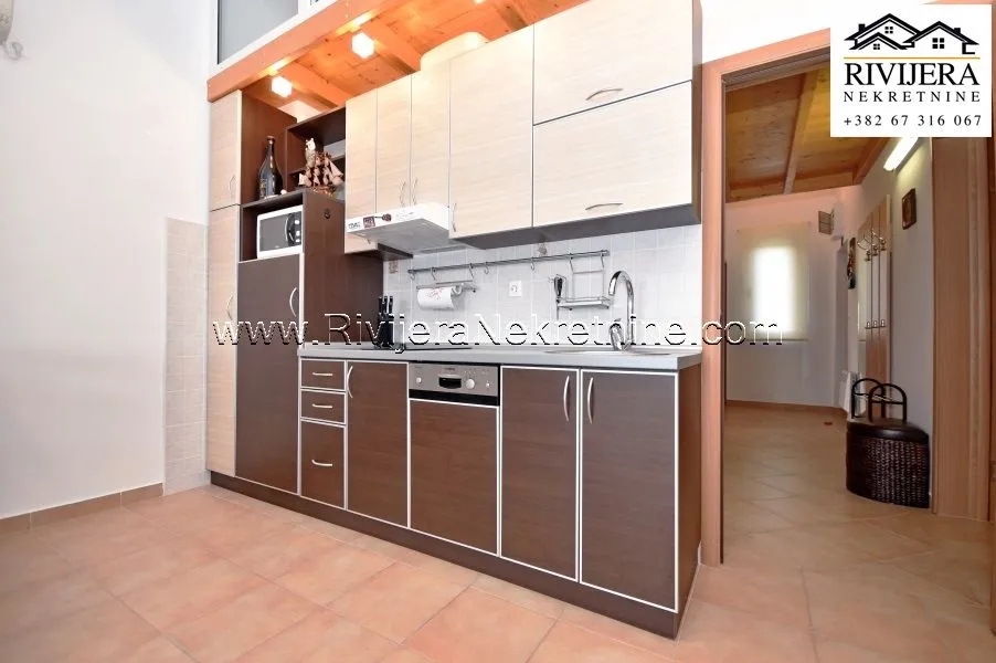 Prodaja, trosoban stan, 102m², Bijela, Herceg Novi