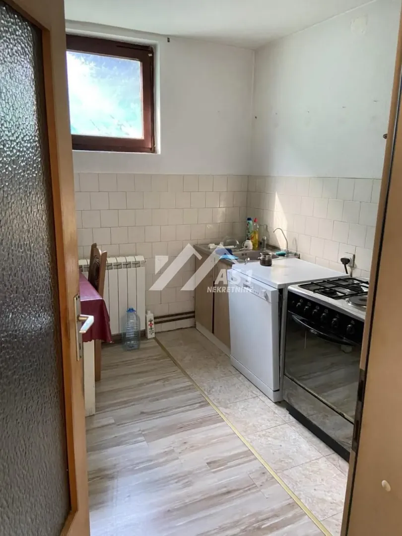 Izdavanje, kuća, 150m², Surduk, Stara Pazova