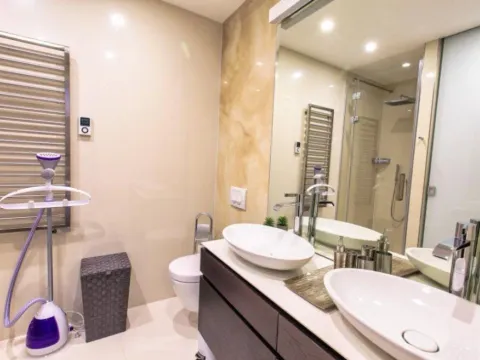 Izdavanje, dvosoban stan, 174m², Dukley Gardens, Budva - image 13