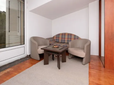 Prodaja, trosoban stan, 126m², Malo Brdo, Podgorica - image 10