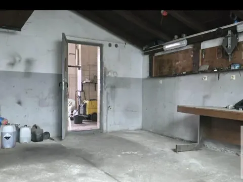 Izdavanje, poslovni prostor, 170m², Veternička rampa, Novi Sad Sve Podlokacije - image 11