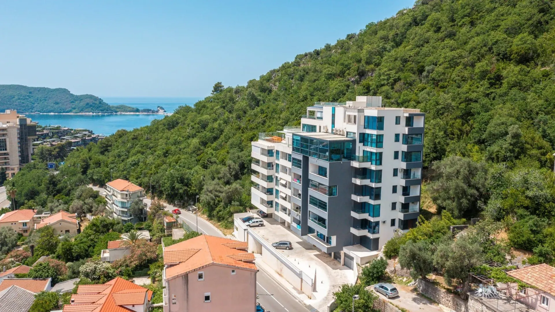 Sale, three bedroom apartment, 121m², Bečići, Budva
