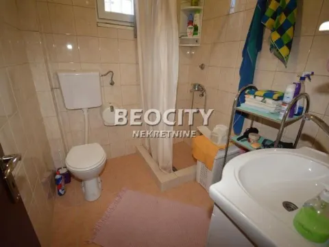 Sale, house, 770m², Glumčevo brdo, Barajevo - image 6