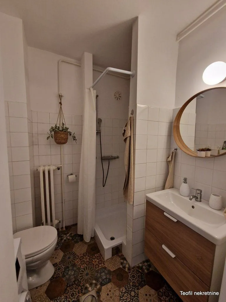 Izdavanje, garsonjera, 33m², Stari Grad, Beograd