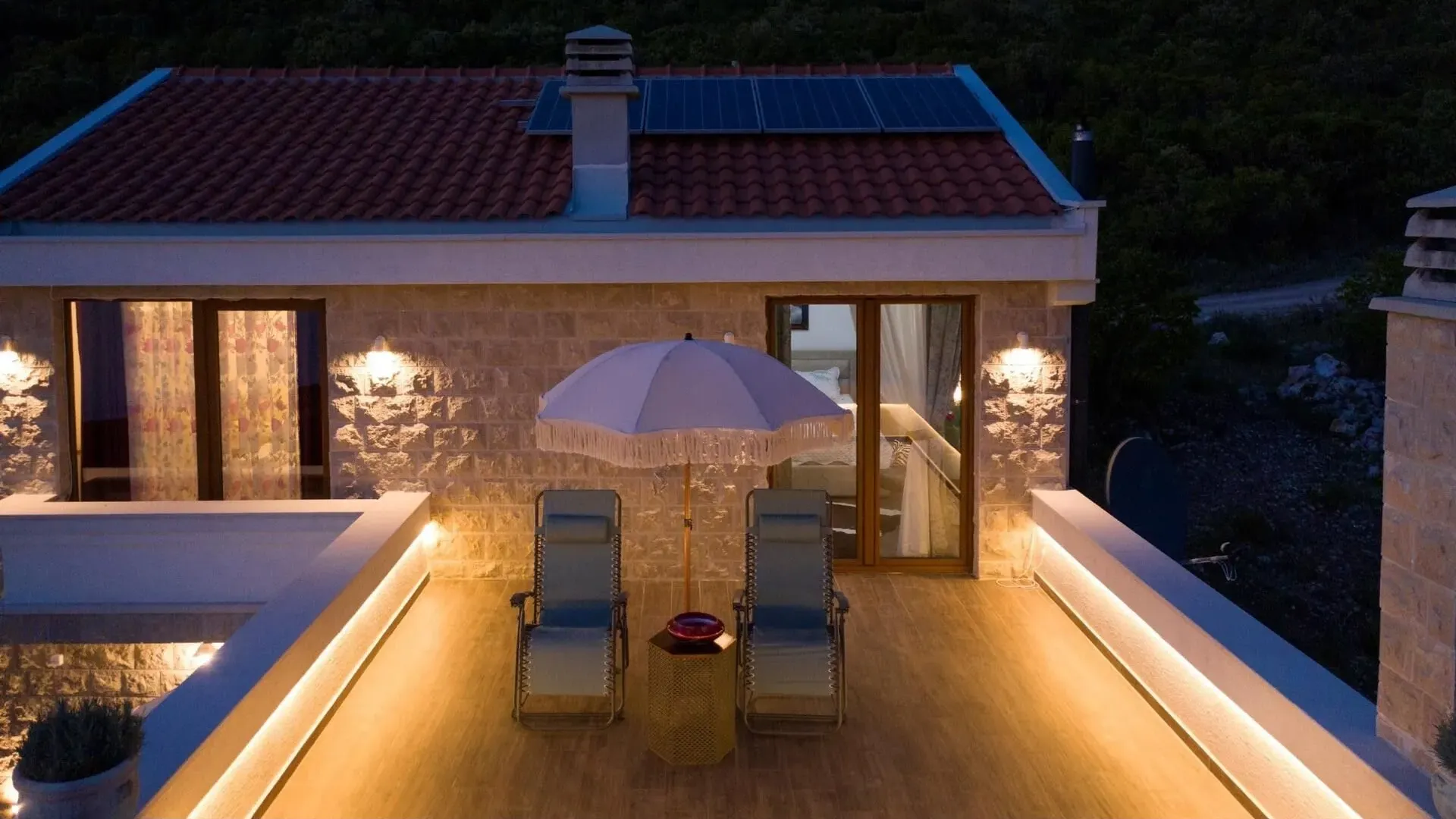 Sale, house, 300m², Zagora, Kotor